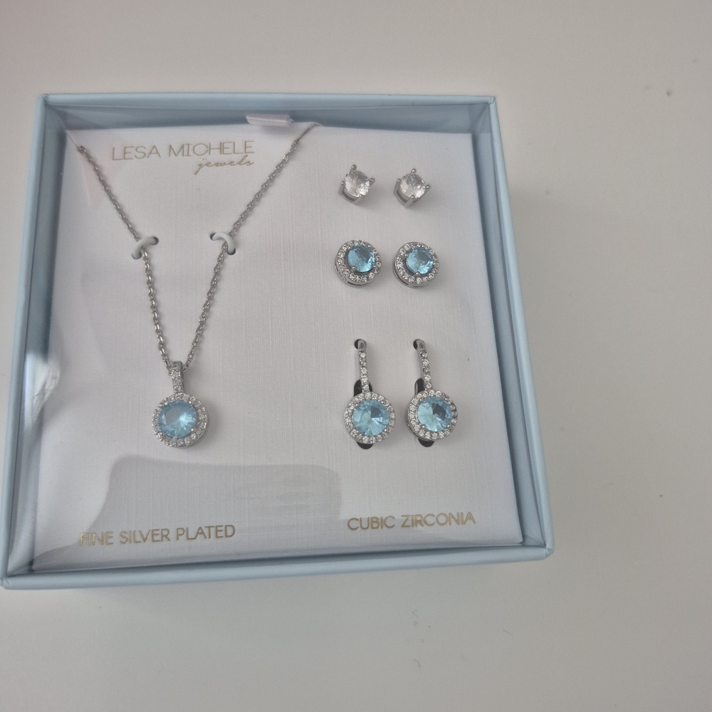 Silver Plated Necklace Set with Blue Accents